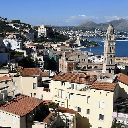 Le Guarinelli Bed & Breakfast